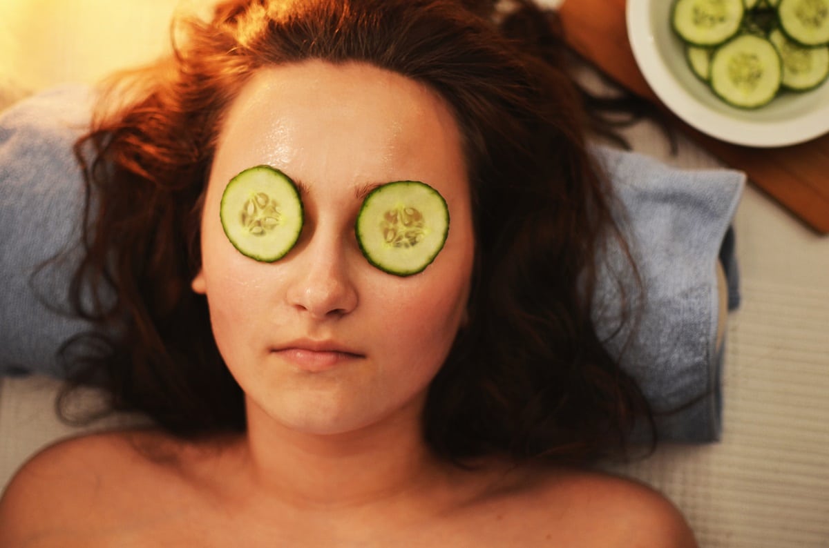 10 recettes de masques visage peau sèche avec des produits naturels : Femme  Actuelle Le MAG